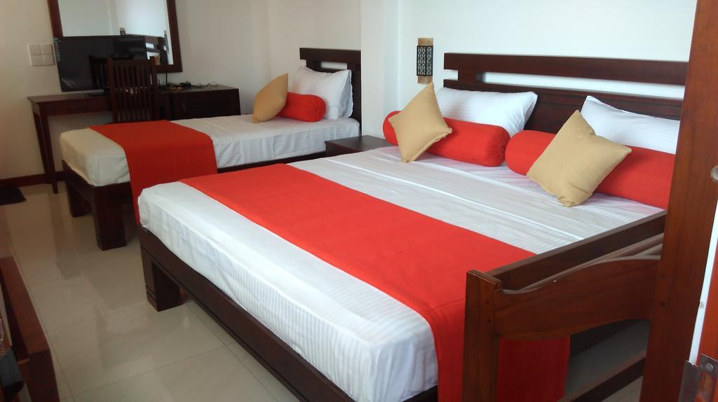 Vin Roma Inn Kandy Ngoại thất bức ảnh