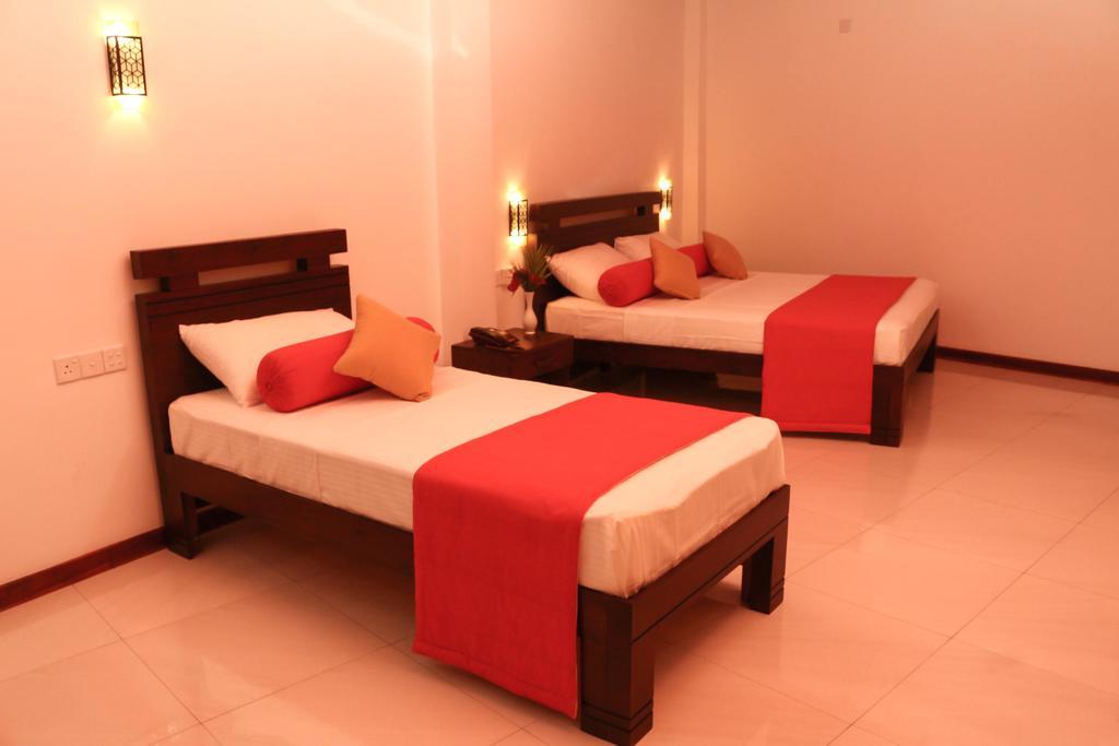 Vin Roma Inn Kandy Ngoại thất bức ảnh